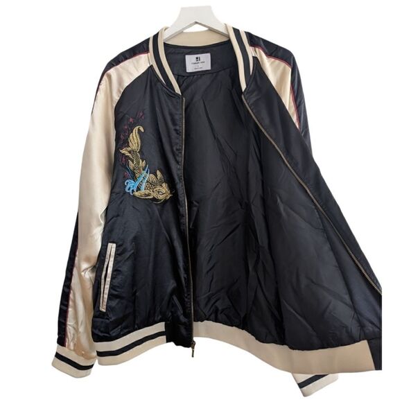 Standard Issue Embroidered Samurai Koi Fish Tokyo Bomber Jacket Cream Black Sz L - Picture 4 of 7